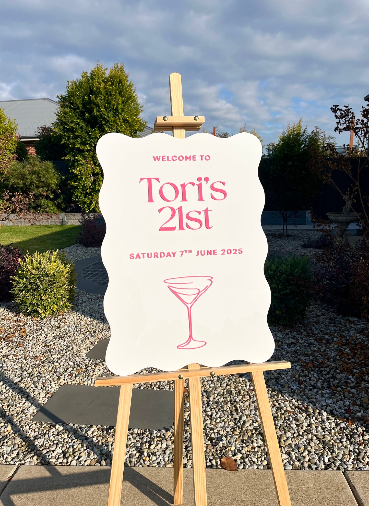 Wavy Edge Martini Glass Welcome Sign